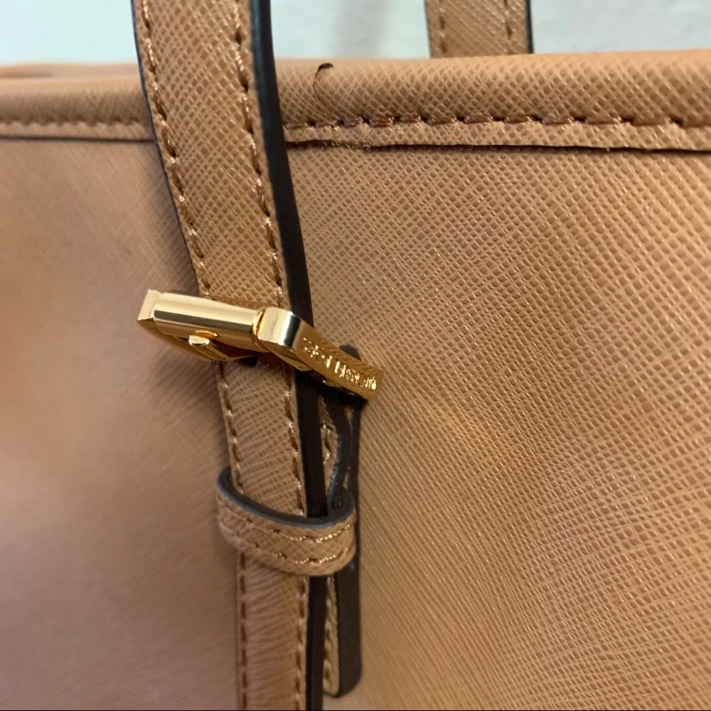 NWT Michael Kors Acorn Jet Set Travel Multi Function Leather Tote - Picture 8 of 15
